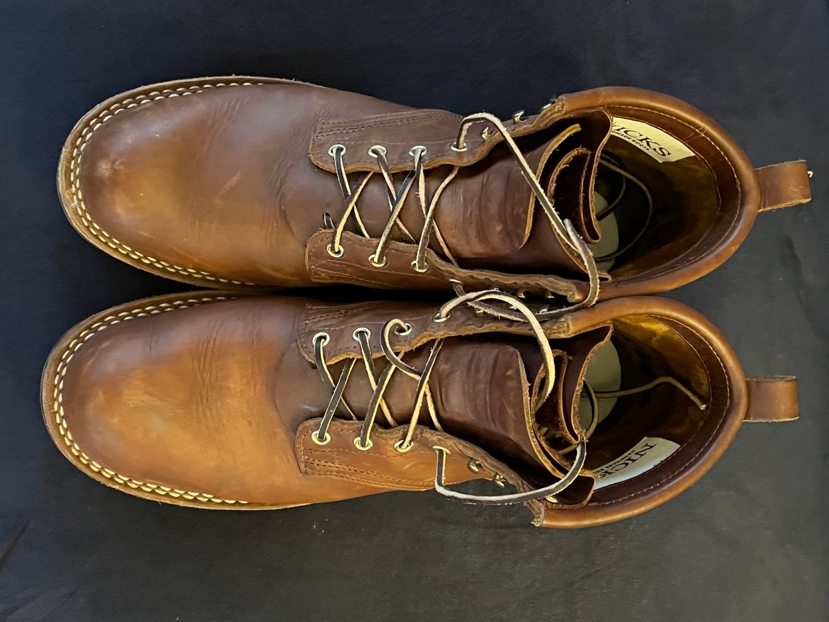 Photo by enarges on March 2, 2023 of the Nicks Falcon in Seidel 1964 Brown.