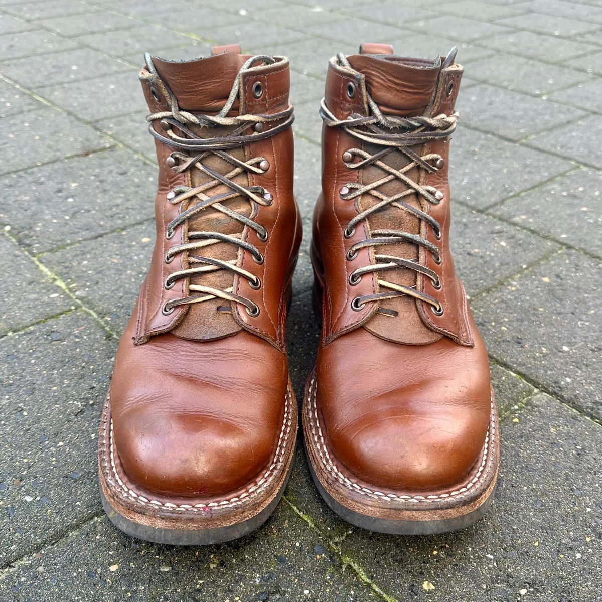 Photo by indigo_footprint on February 5, 2023 of the White's 350 Cruiser in Horween British Tan Chromexcel.