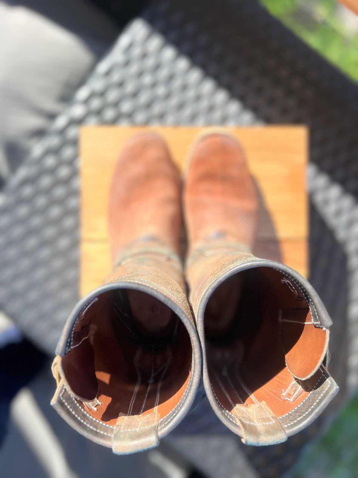 Photo by aminnix829 on December 3, 2023 of the Unsung U 22-2 Engineer Boot in Horween Natural Chromexcel Horsehide Roughout.