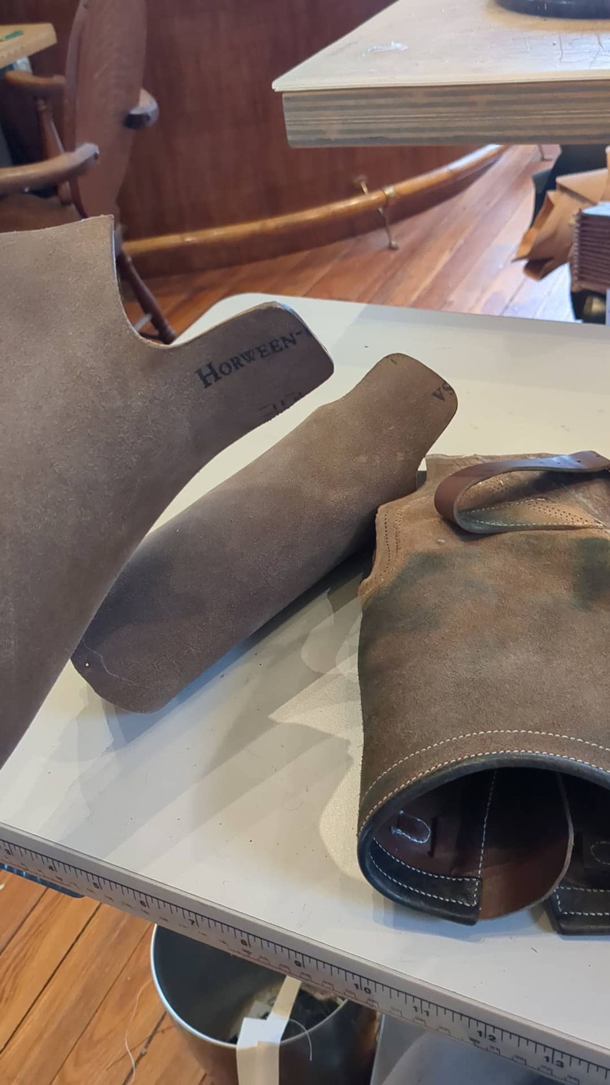 Photo by aminnix829 on January 5, 2024 of the Unsung U 22-2 Engineer Boot in Horween Natural Chromexcel Horsehide Roughout.