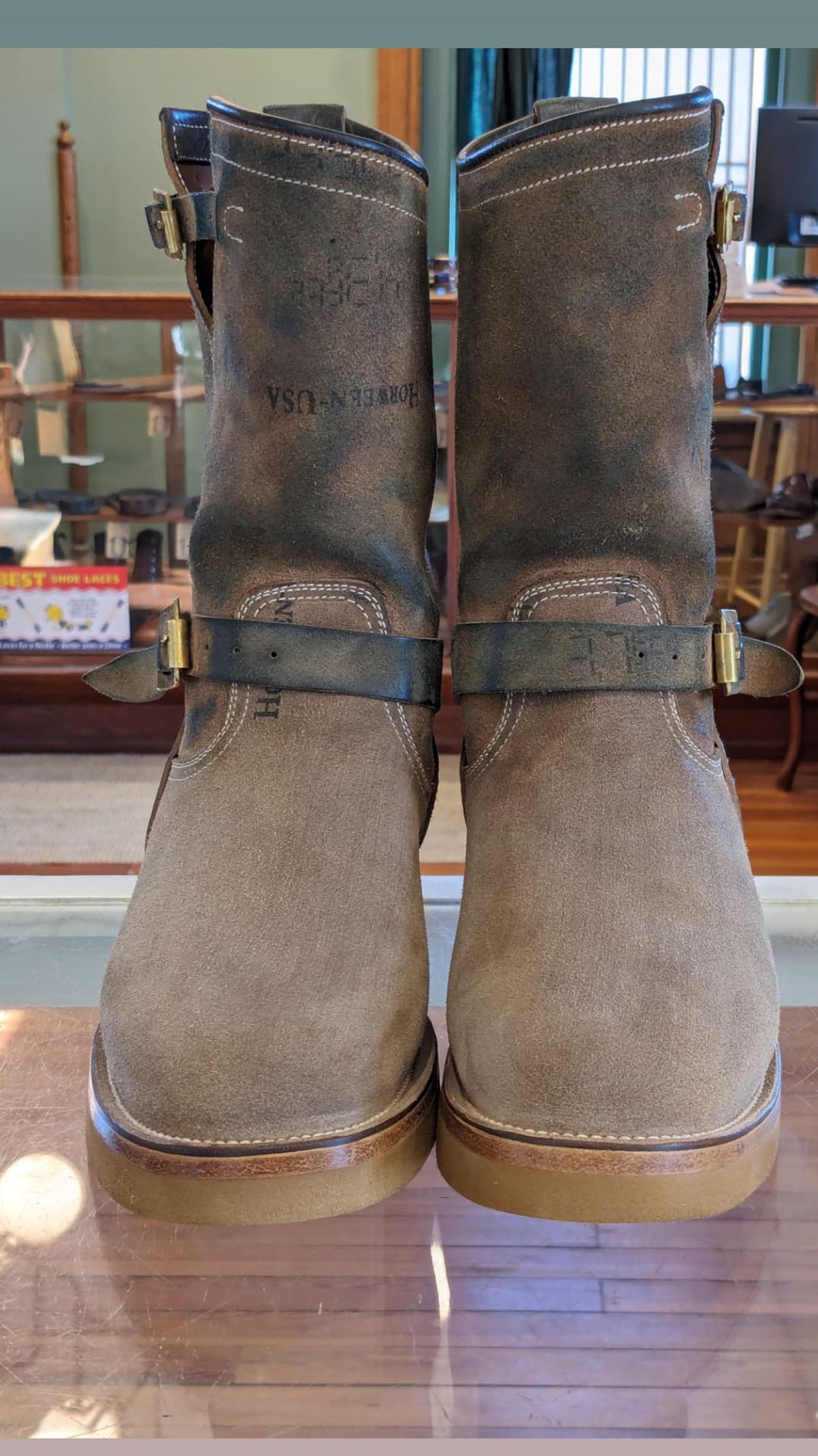 Photo by aminnix829 on January 17, 2024 of the Unsung U 22-2 Engineer Boot in Horween Natural Chromexcel Horsehide Roughout.