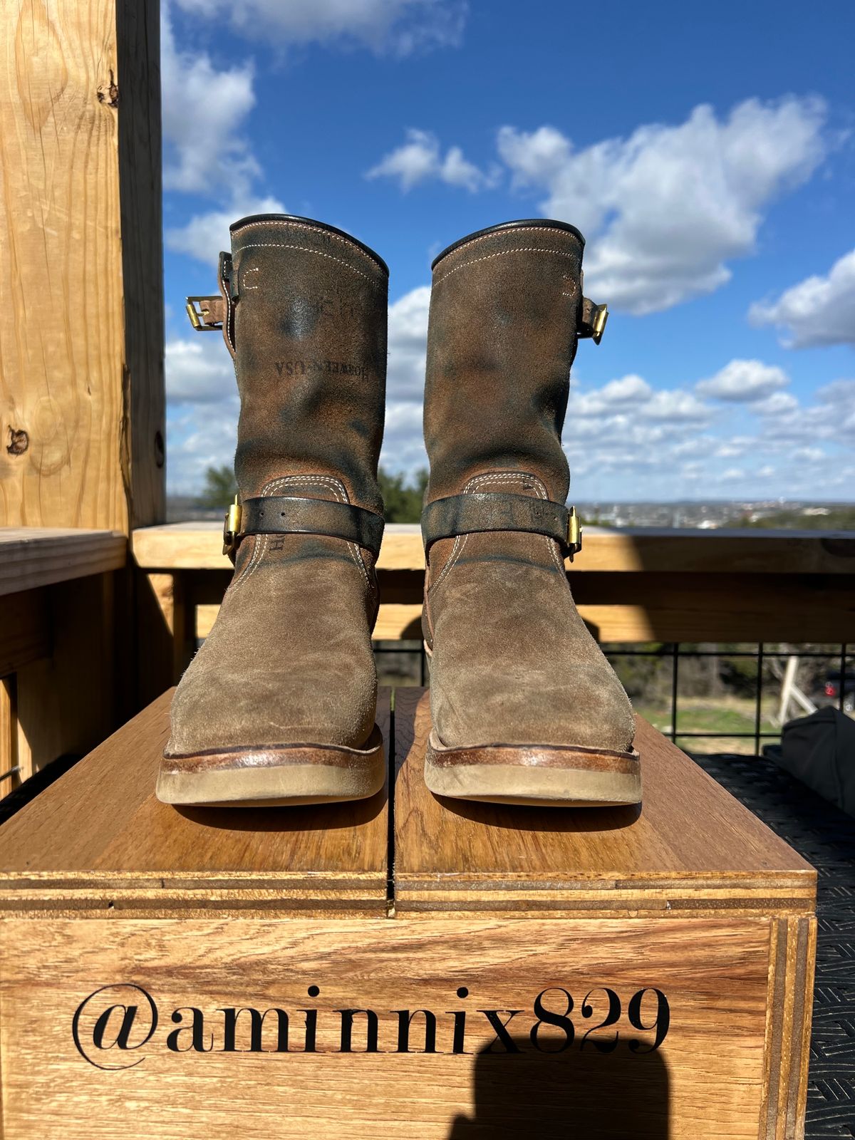 Photo by aminnix829 on February 4, 2024 of the Unsung U 22-2 Engineer Boot in Horween Natural Chromexcel Horsehide Roughout.
