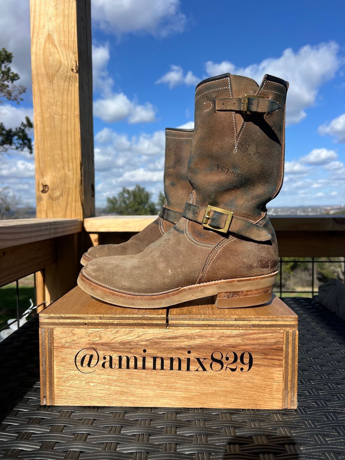 Photo by aminnix829 on February 4, 2024 of the Unsung U 22-2 Engineer Boot in Horween Natural Chromexcel Horsehide Roughout.