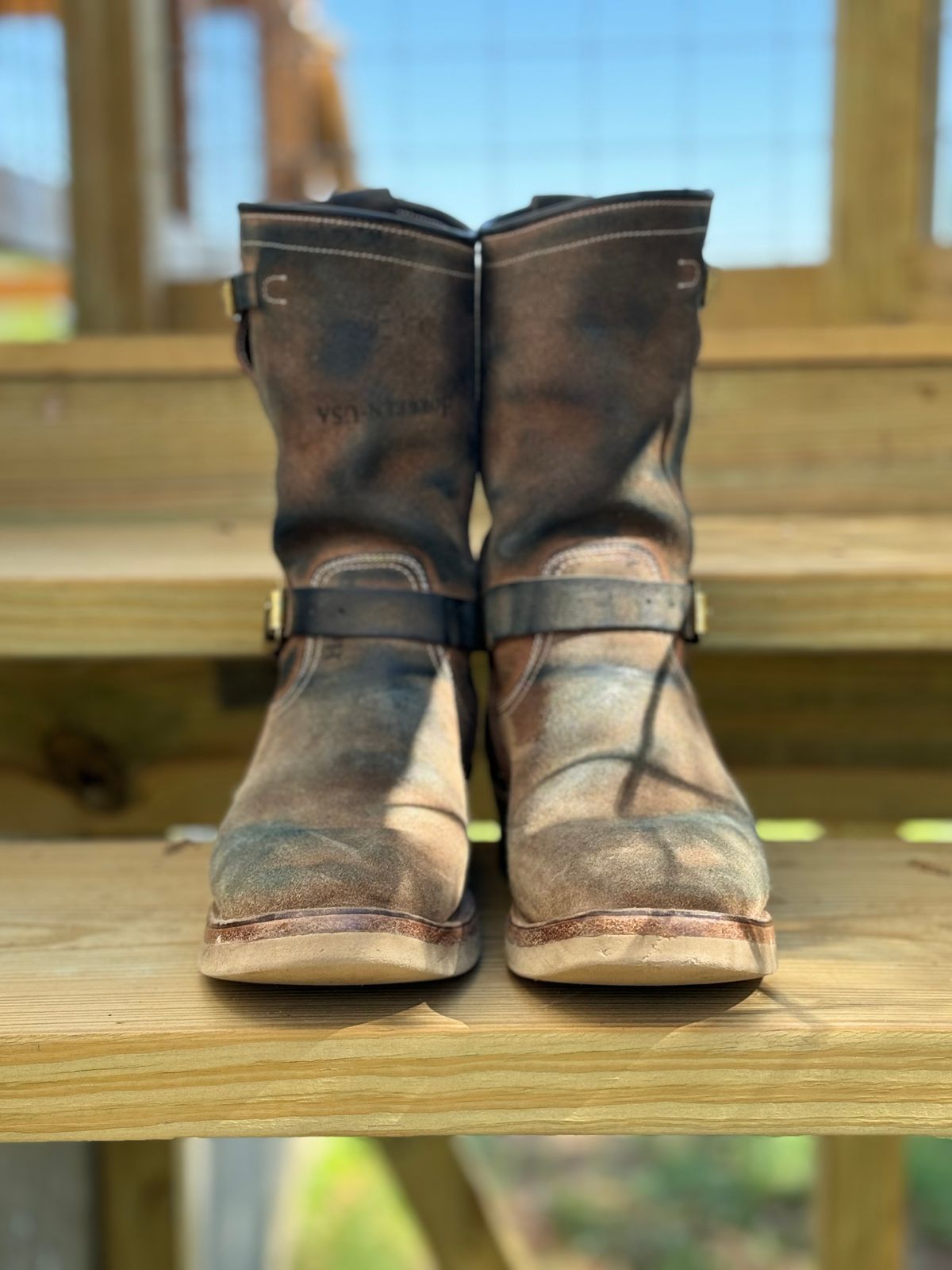 Photo by aminnix829 on April 4, 2024 of the Unsung U 22-2 Engineer Boot in Horween Natural Chromexcel Horsehide Roughout.