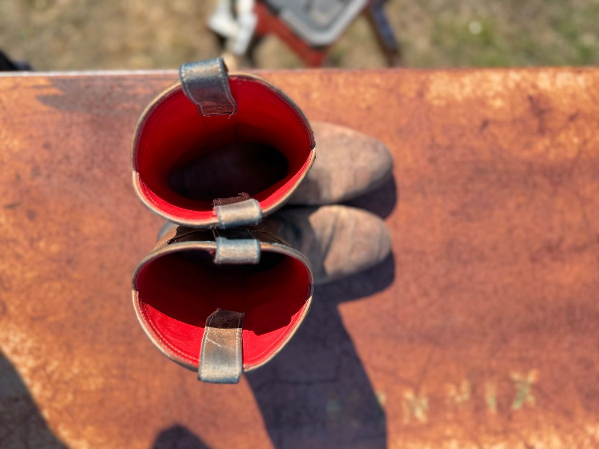 Photo by aminnix829 on February 1, 2026 of the Fortis Boots Yudistira Cowboy Boot in Natural Horsebutt Reverse.