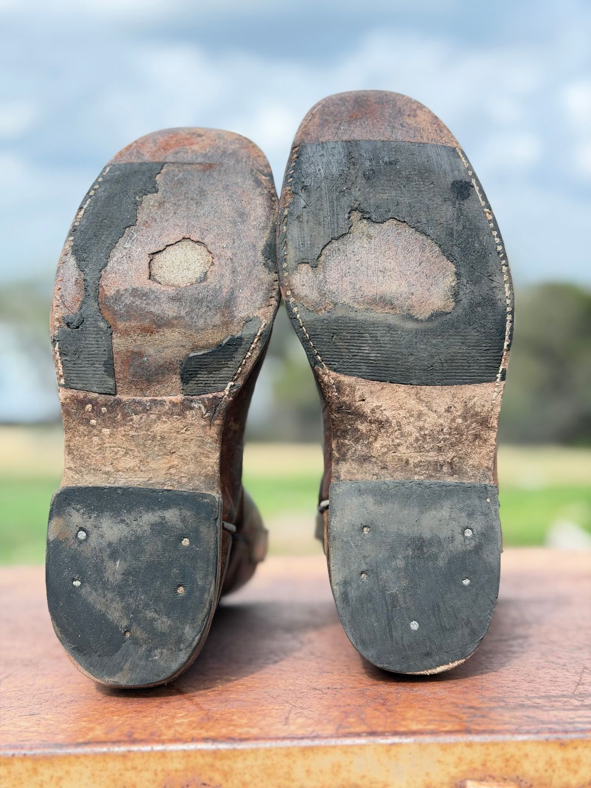 Photo by aminnix829 on March 4, 2026 of the Rios of Mercedes R9025 in Chestnut Blackhawk.