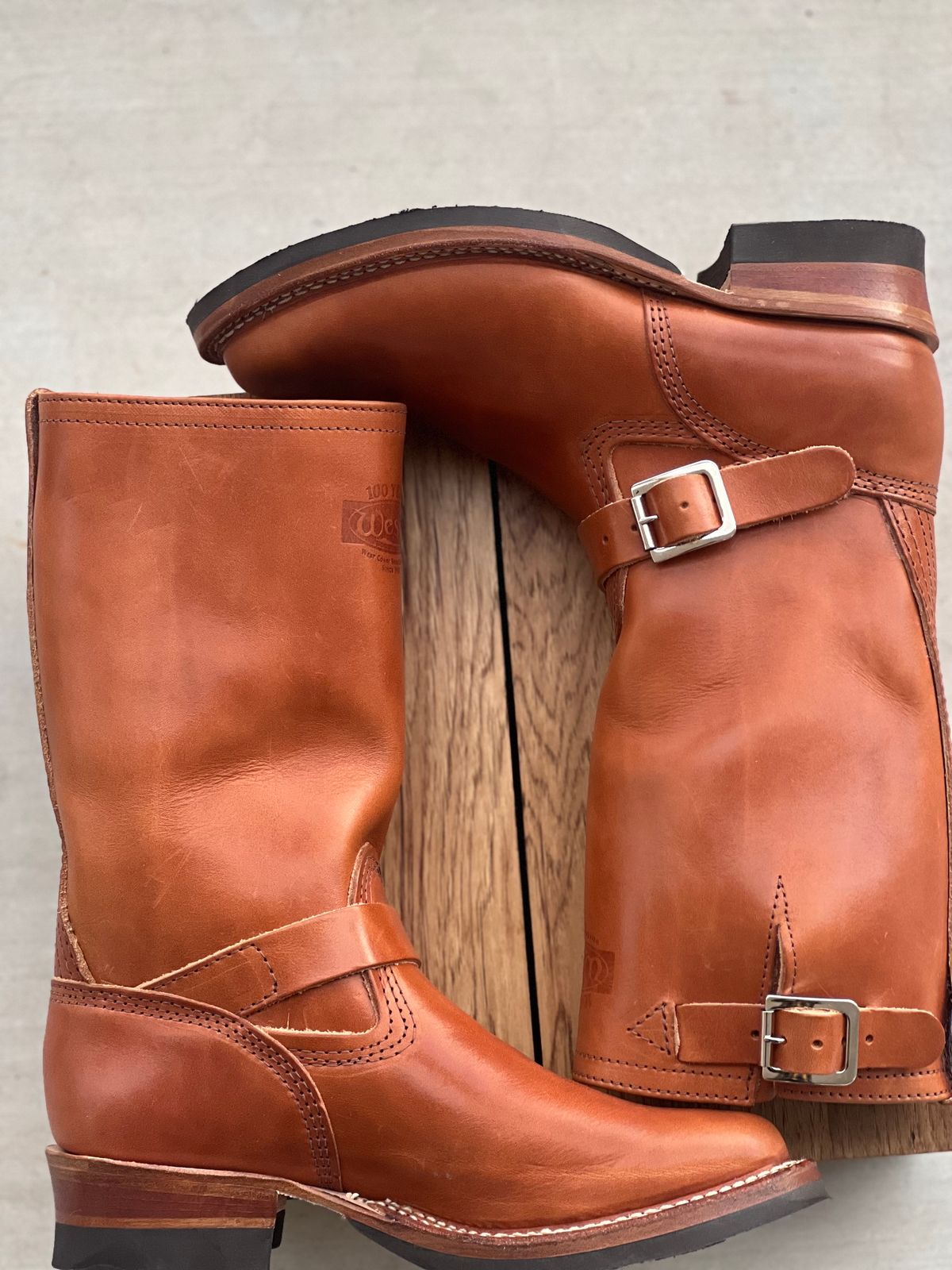 Photo by aminnix829 on October 1, 2023 of the Wesco Unknown Model in Wickett & Craig Natural Veg Tan.