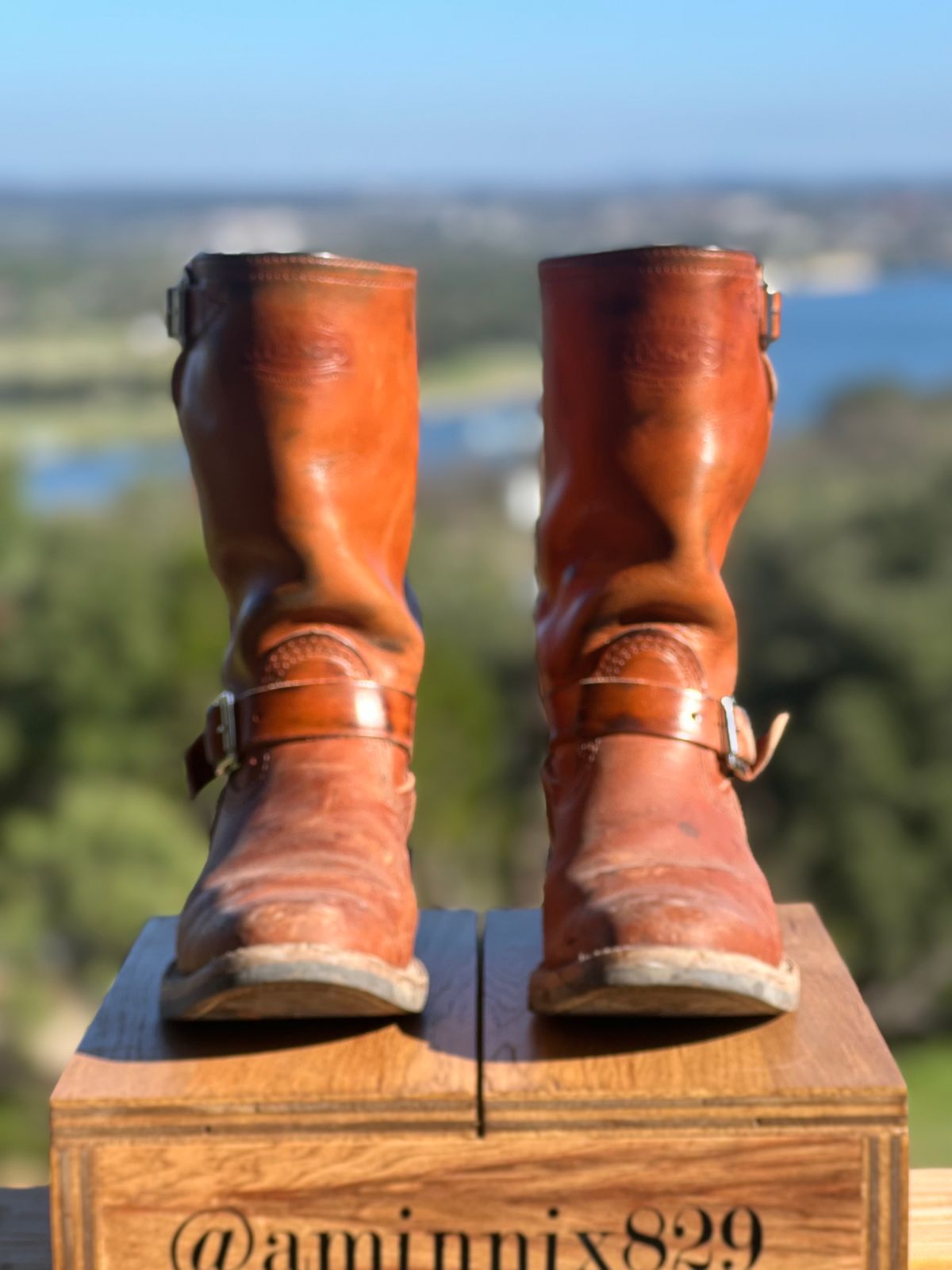 Photo by aminnix829 on November 3, 2023 of the Wesco Unknown Model in Wickett & Craig Natural Veg Tan.