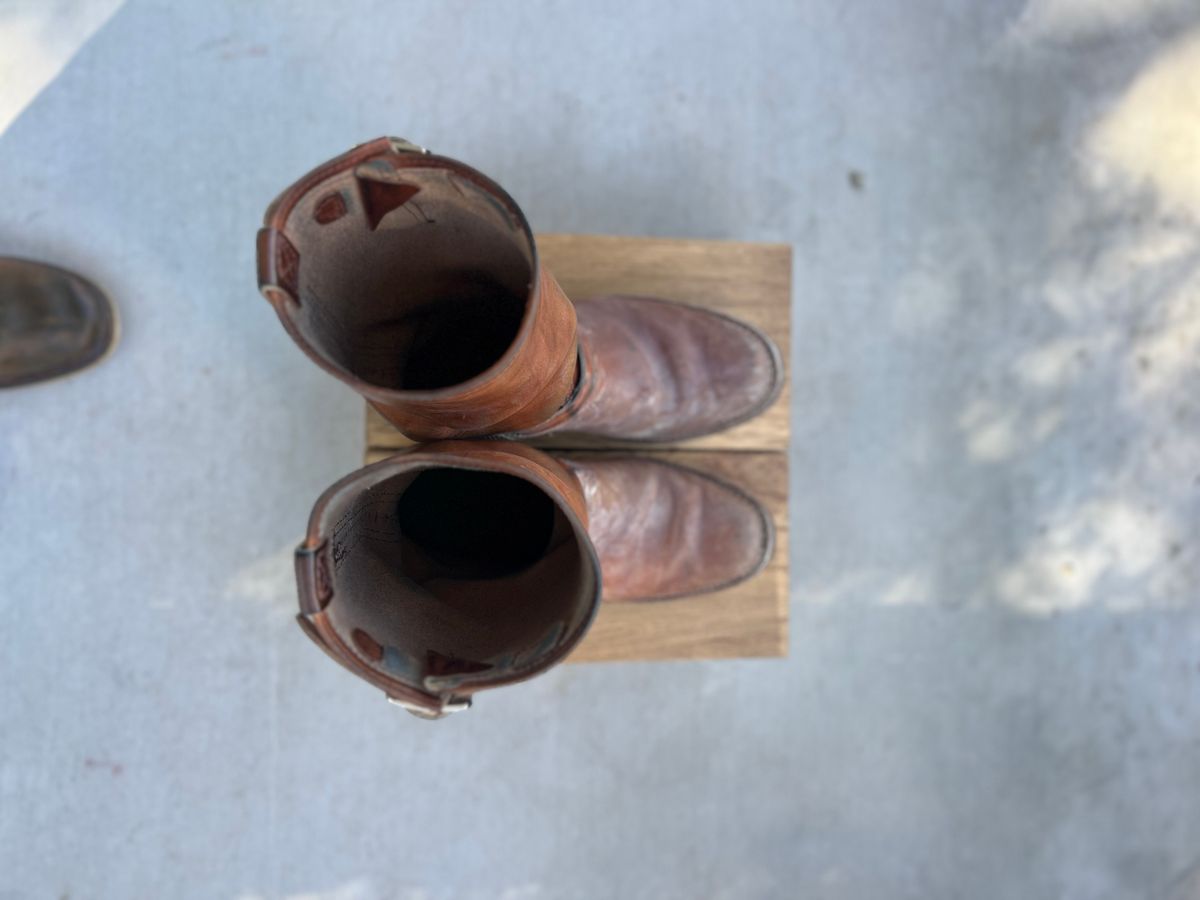 Photo by aminnix829 on January 5, 2024 of the Wesco Unknown Model in Wickett & Craig Natural Veg Tan.