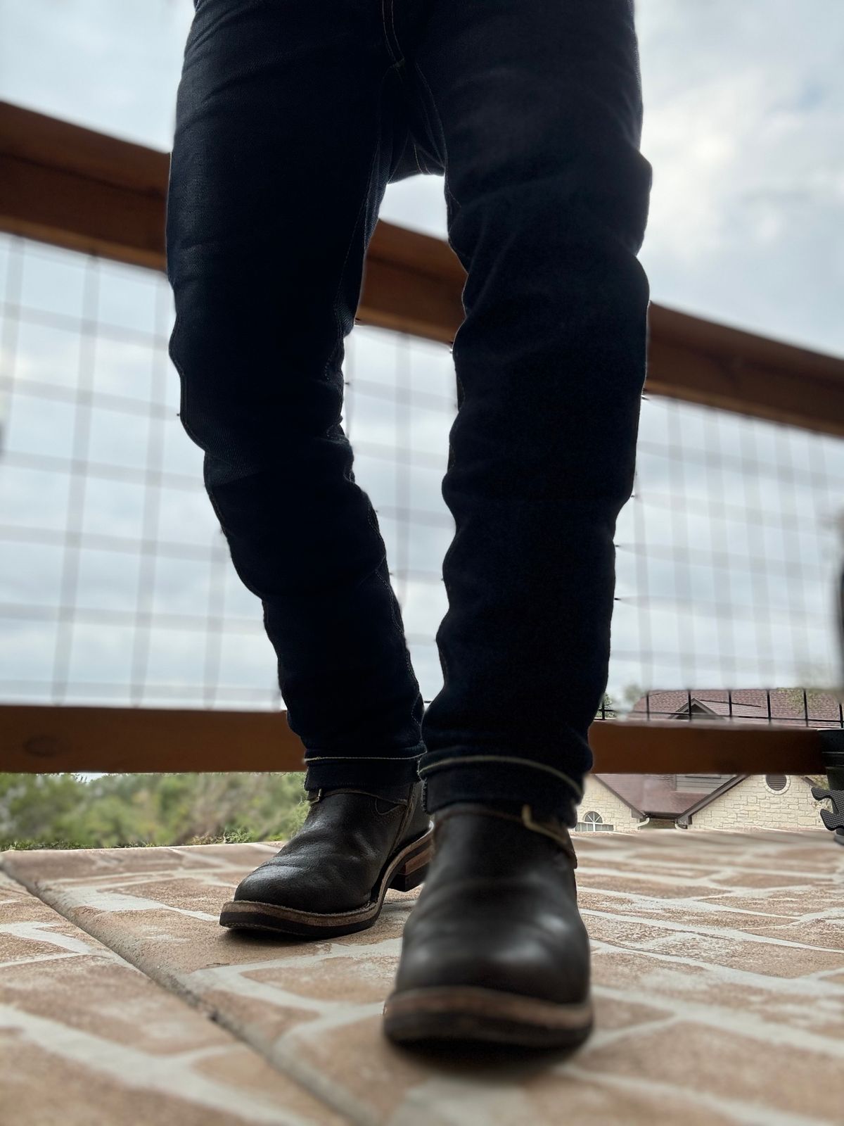 Photo by aminnix829 on November 3, 2024 of the Wesco Boss Engineer Boot in Horween Dark Olive Waxed Flesh.