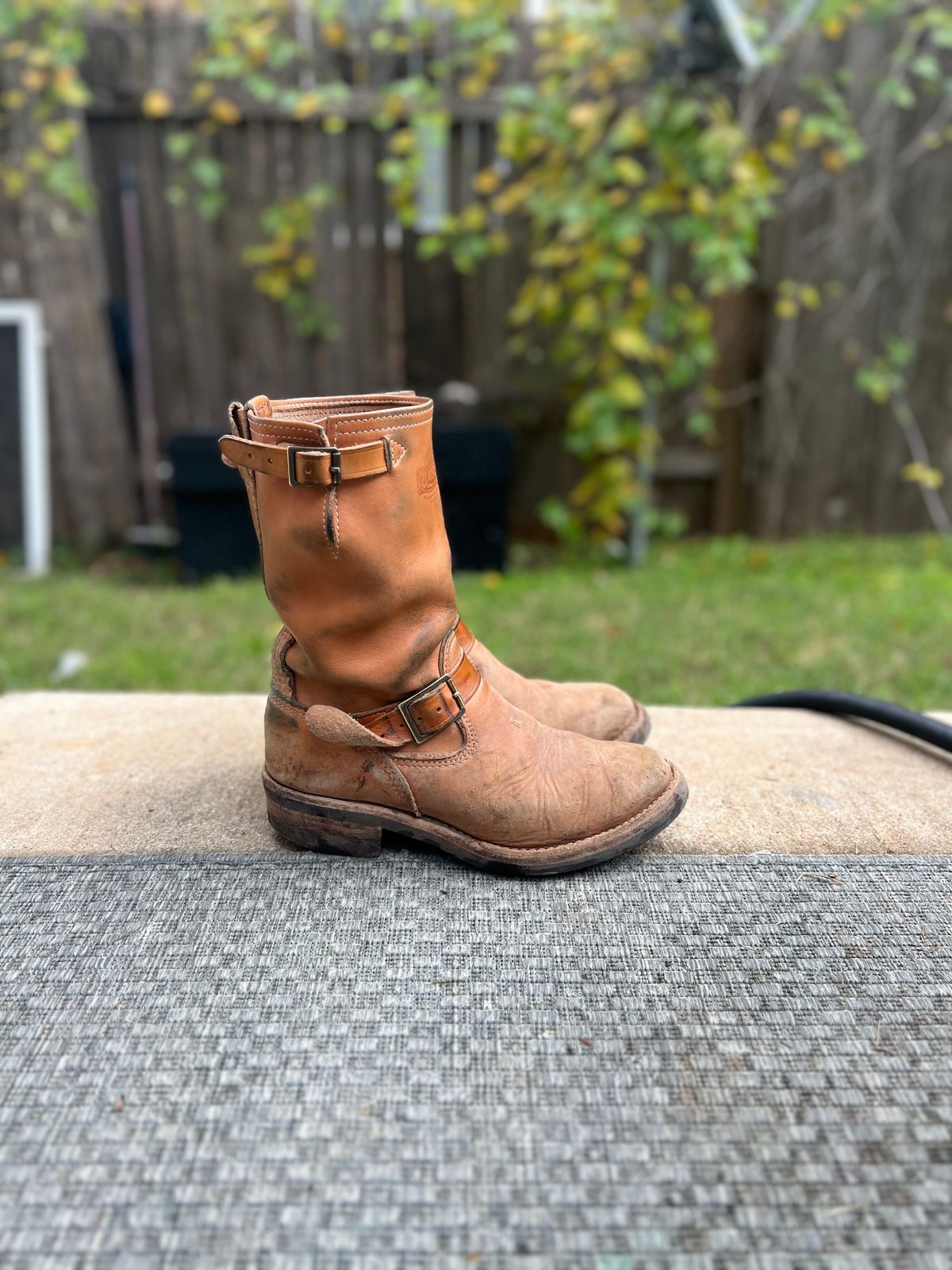 Photo by aminnix829 on December 3, 2022 of the Wesco Boss Engineer Boot in Horween Natural Essex.