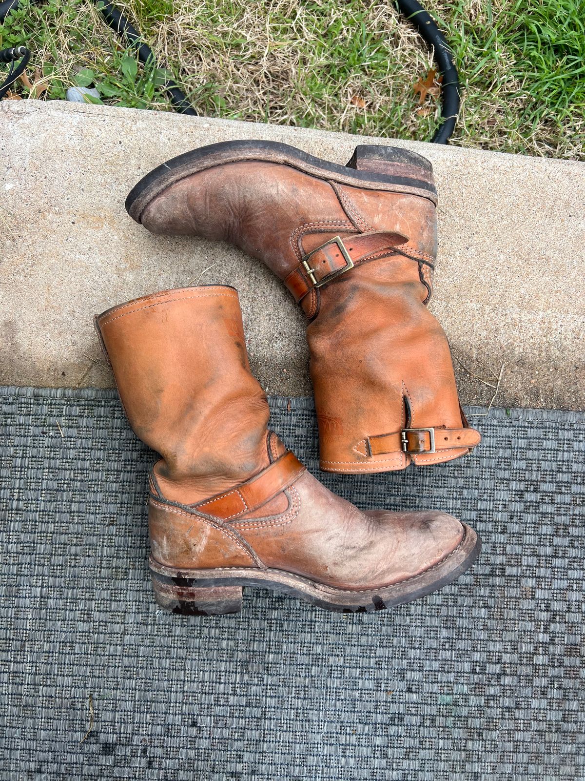 Photo by aminnix829 on February 3, 2023 of the Wesco Boss Engineer Boot in Horween Natural Essex.