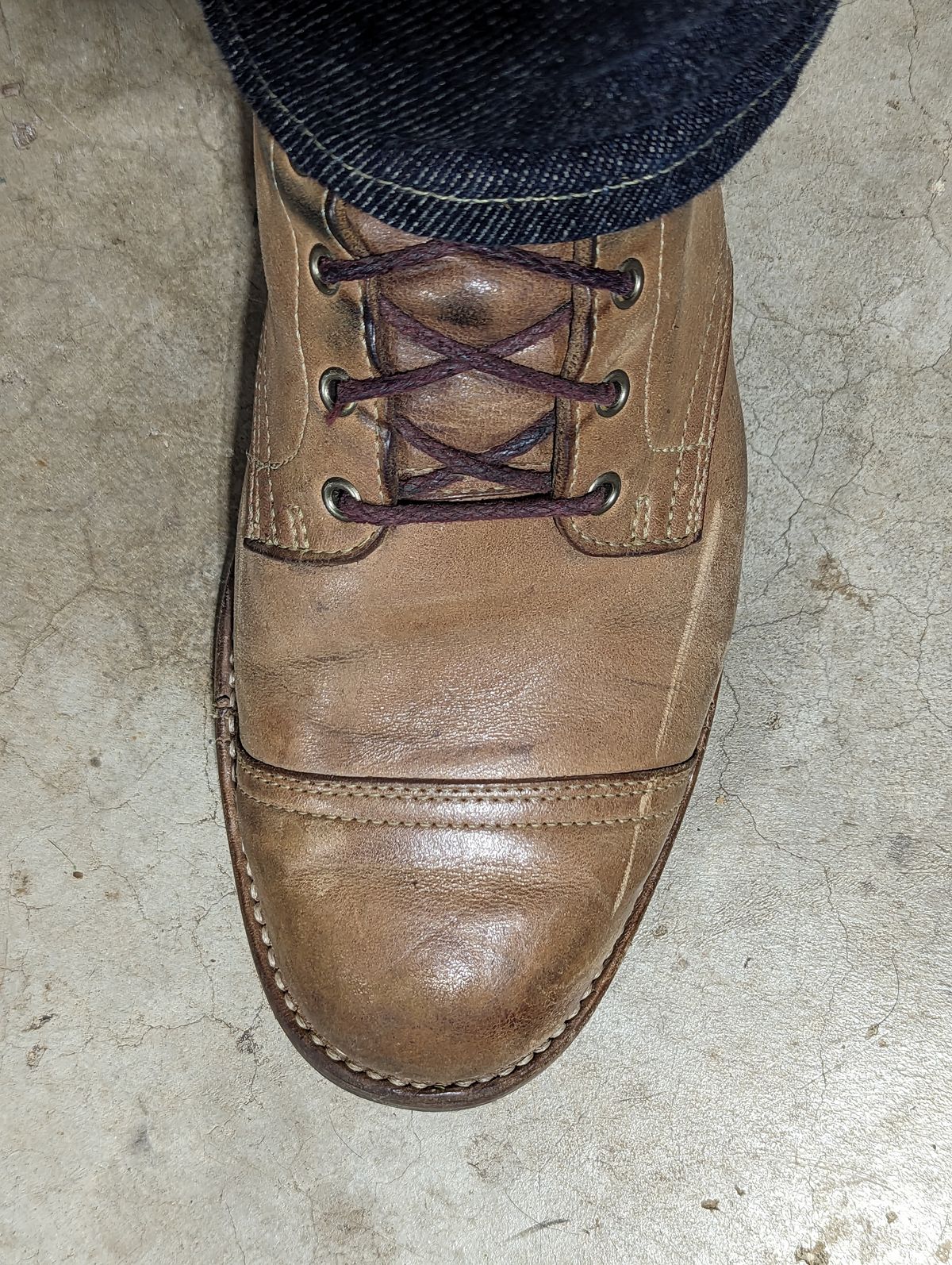 Photo by CanardGris on June 19, 2023 of the Truman Service Boot in Maryam Grigio Horsebutt.