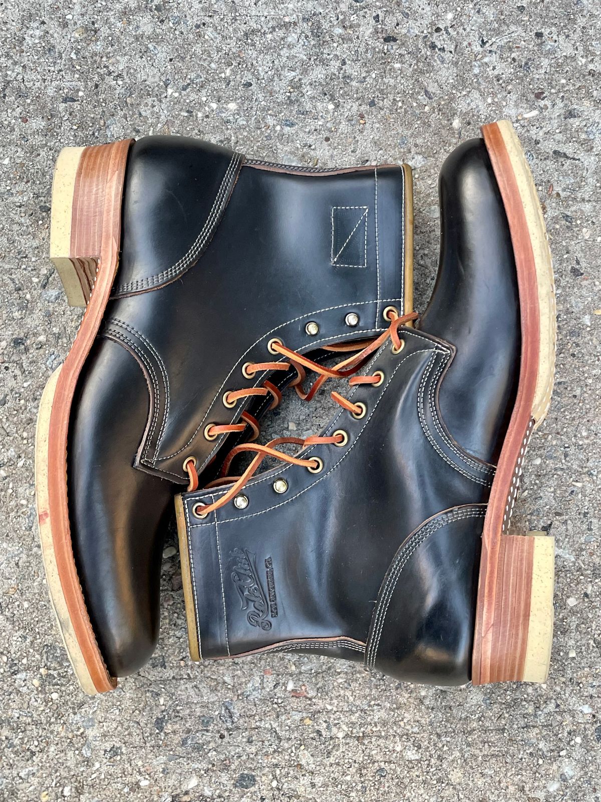 Photo by solestandcool on October 3, 2024 of the Role Club Underdogs in Shinki Hand-Finished Black Horsehide.