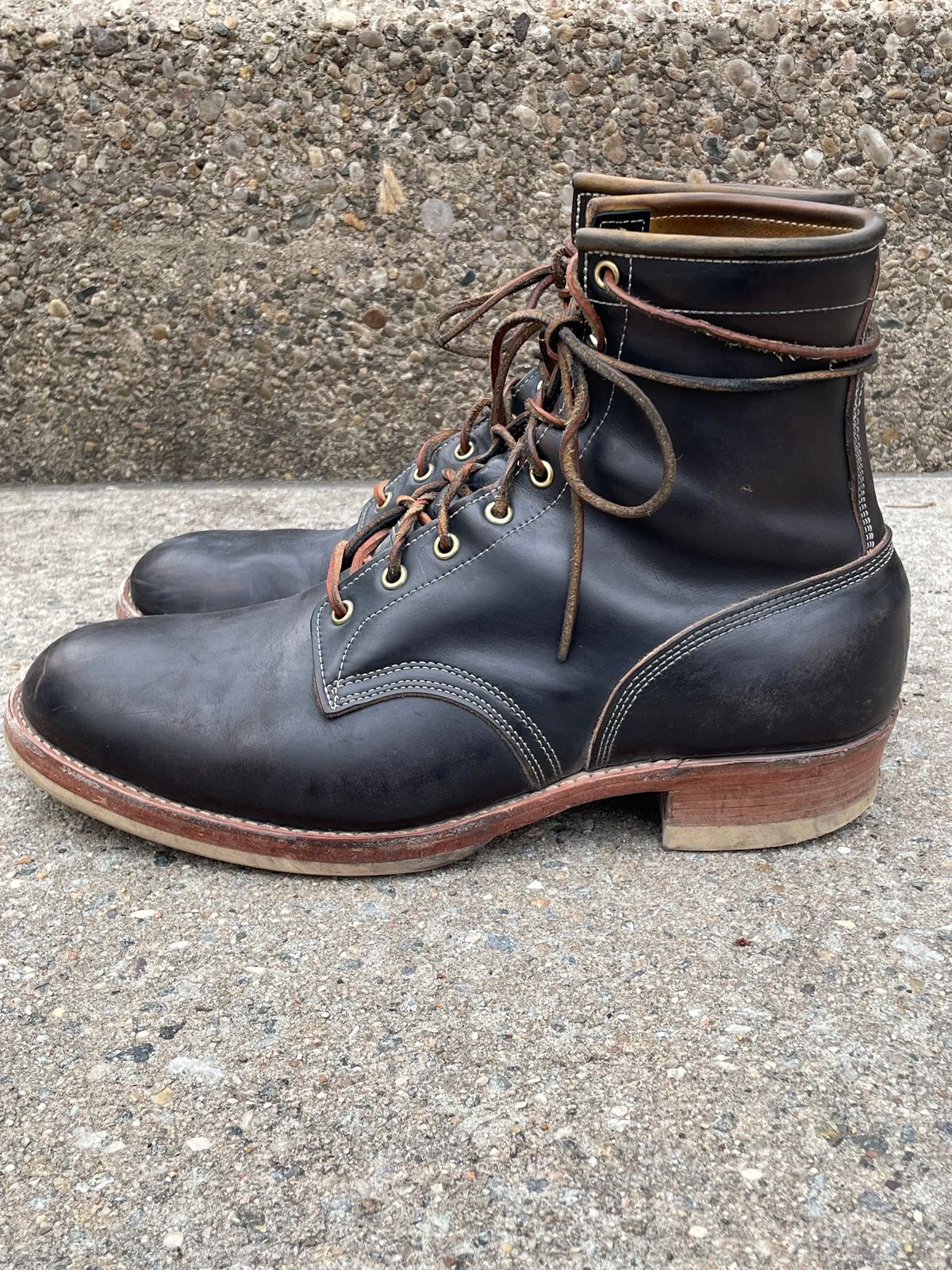 Photo by solestandcool on December 4, 2024 of the Role Club Underdogs in Shinki Hand-Finished Black Horsehide.