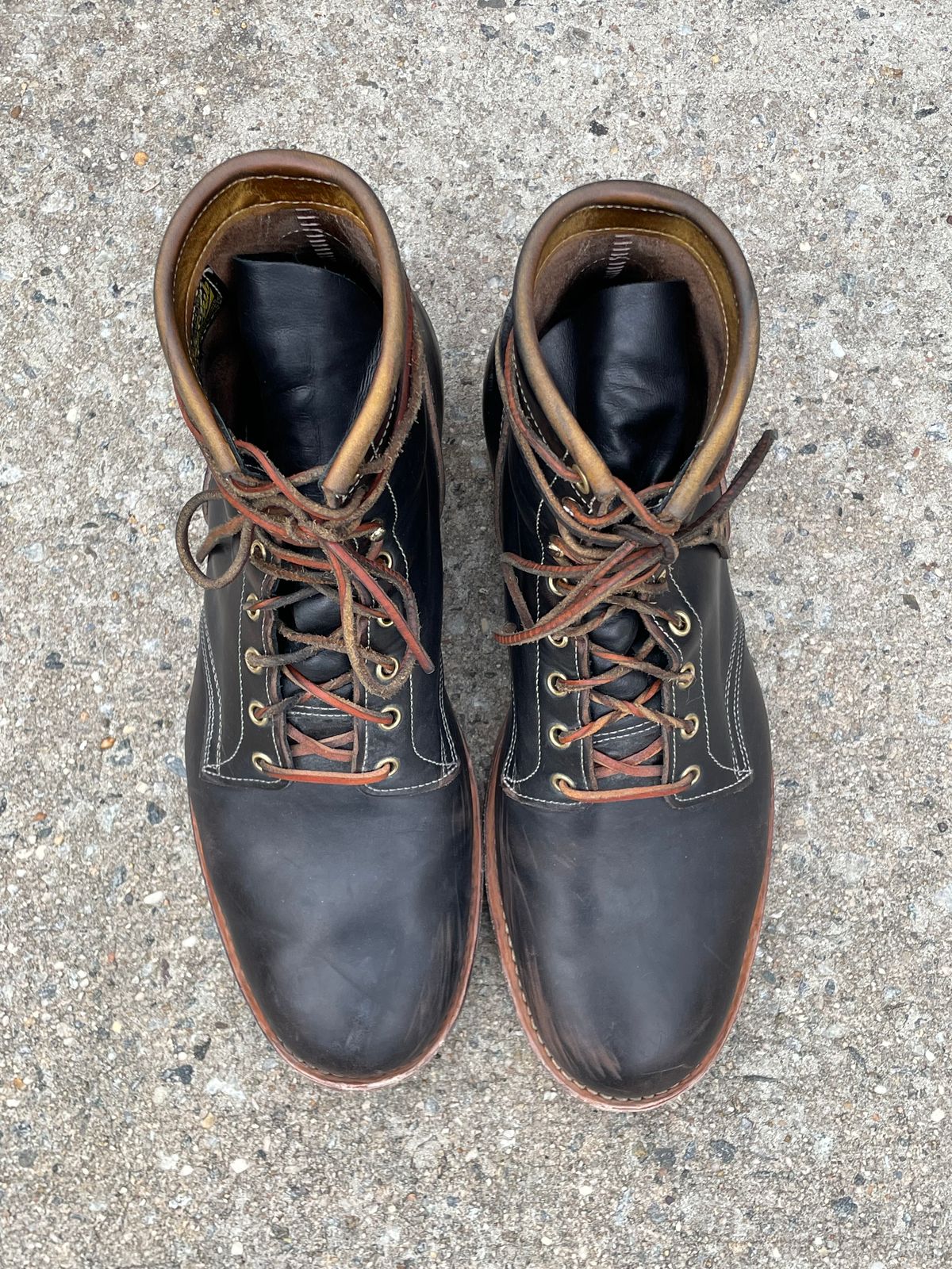 Photo by solestandcool on December 4, 2024 of the Role Club Underdogs in Shinki Hand-Finished Black Horsehide.