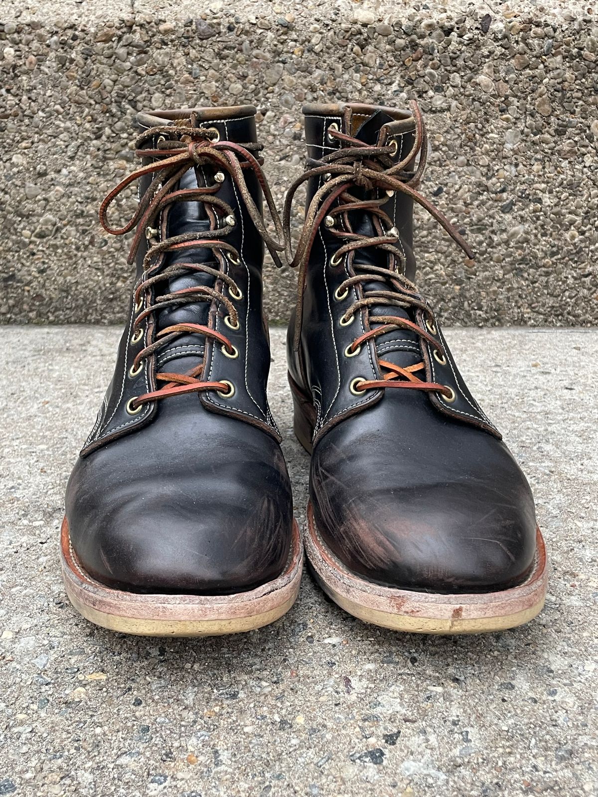 Photo by solestandcool on January 1, 2025 of the Role Club Underdogs in Shinki Hand-Finished Black Horsehide.