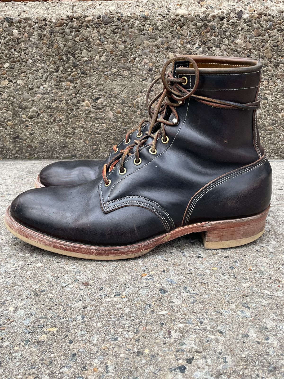 Photo by solestandcool on January 1, 2025 of the Role Club Underdogs in Shinki Hand-Finished Black Horsehide.