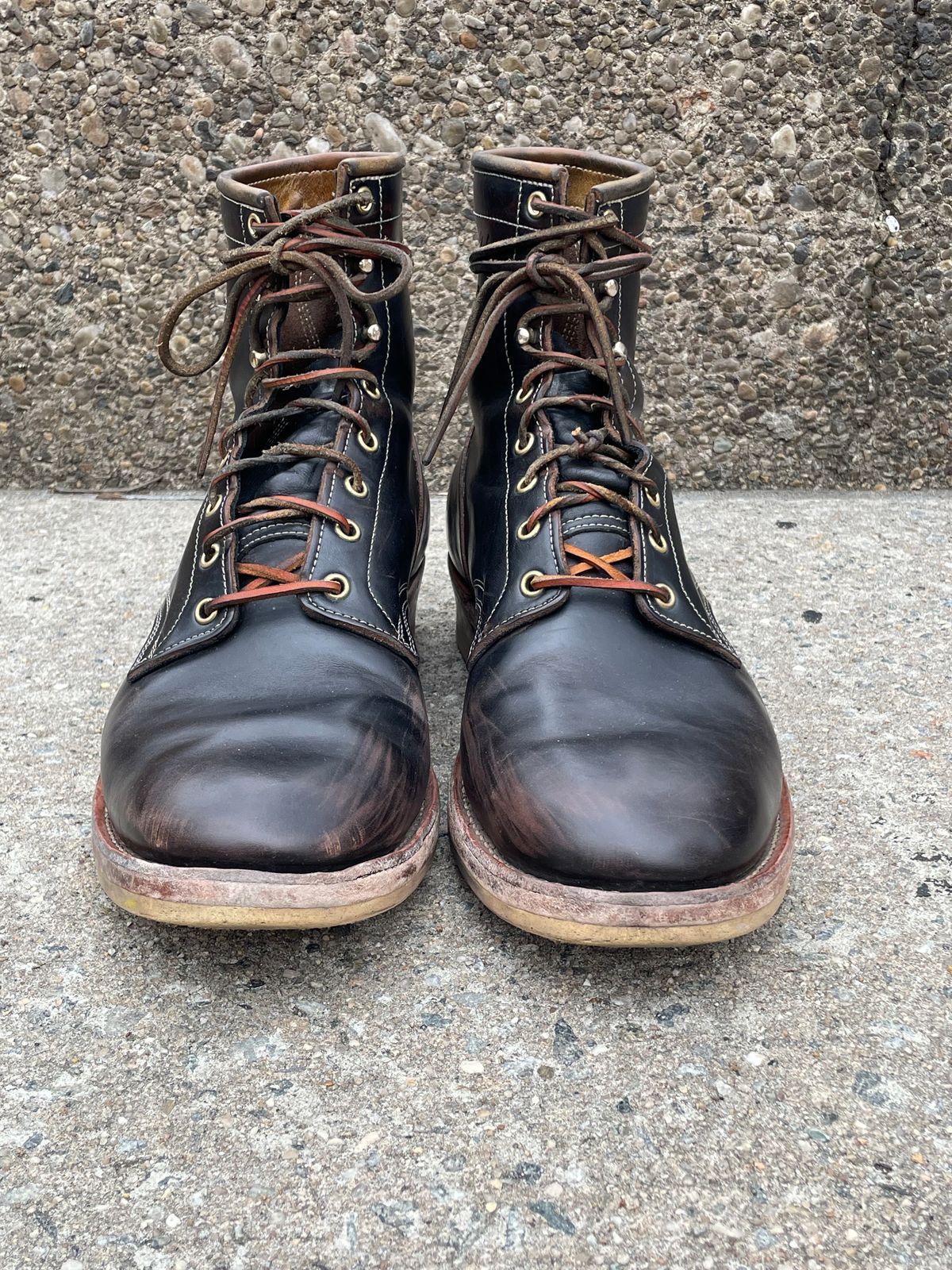 Photo by solestandcool on February 2, 2025 of the Role Club Underdogs in Shinki Hand-Finished Black Horsehide.