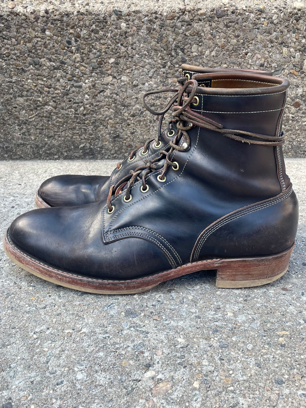 Photo by solestandcool on February 28, 2025 of the Role Club Underdogs in Shinki Hand-Finished Black Horsehide.
