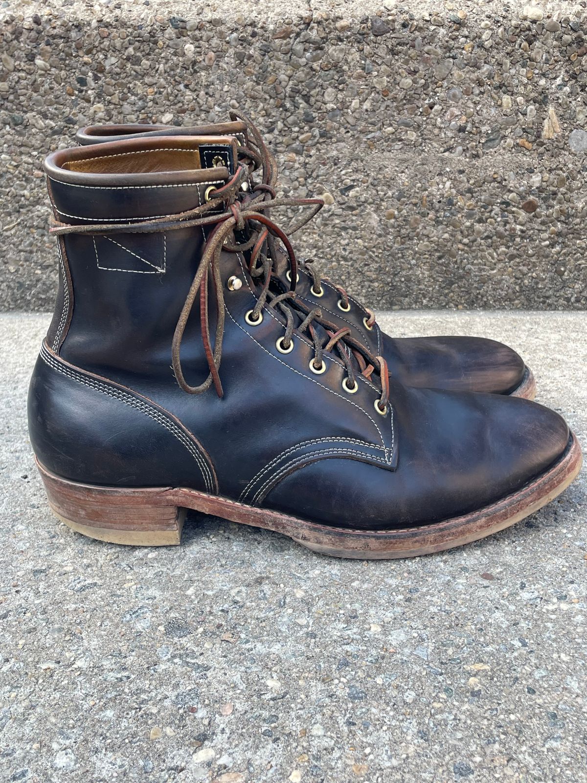Photo by solestandcool on February 28, 2025 of the Role Club Underdogs in Shinki Hand-Finished Black Horsehide.
