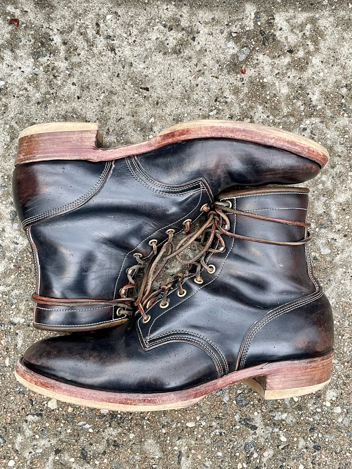 Photo by solestandcool on April 5, 2025 of the Role Club Underdogs in Shinki Hand-Finished Black Horsehide.