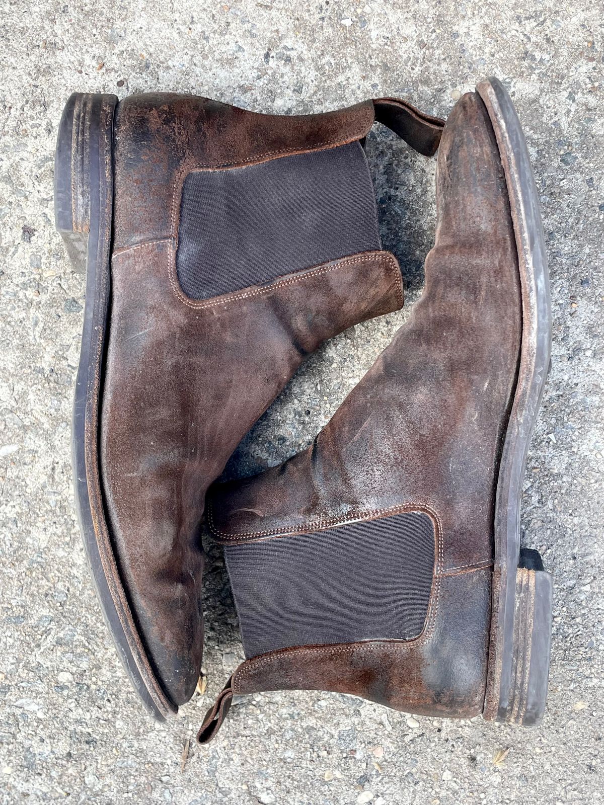 Photo by solestandcool on March 1, 2026 of the Edward Green Govan in Iron Waxed Suede.