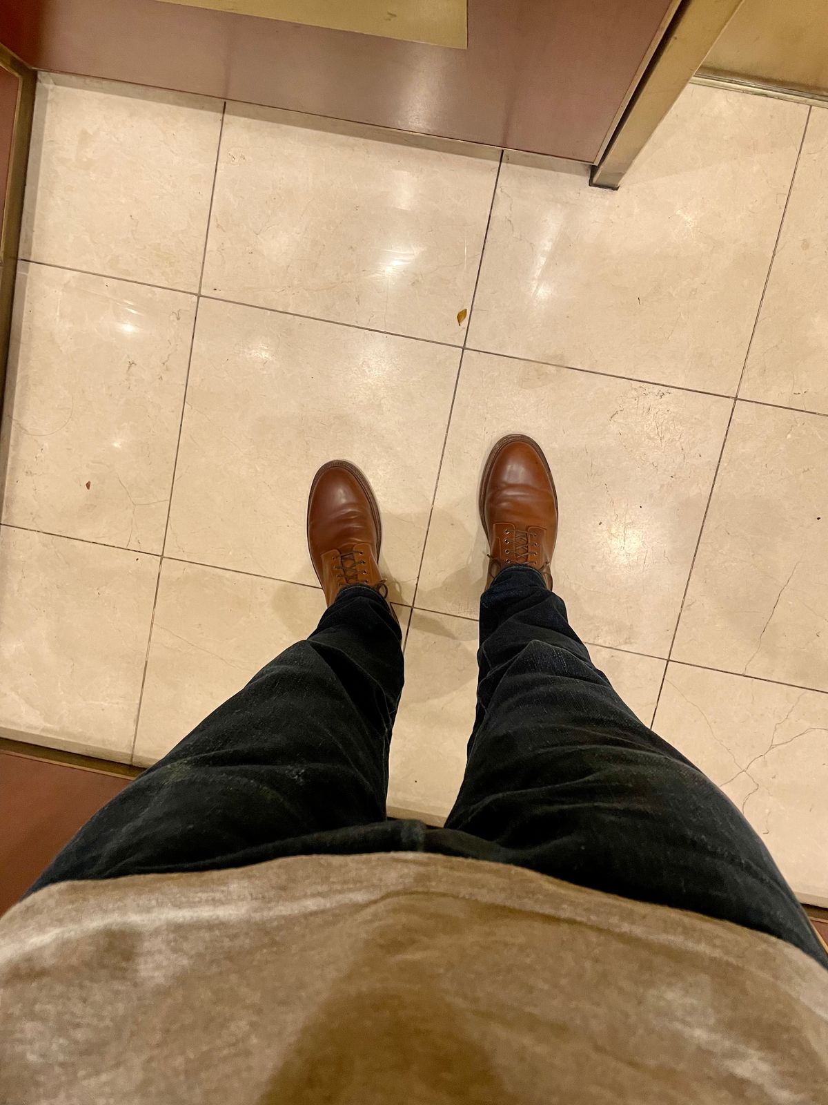 Photo by solestandcool on November 5, 2022 of the Grant Stone Edward Boot in Horween Honey Glazed Shell Cordovan.