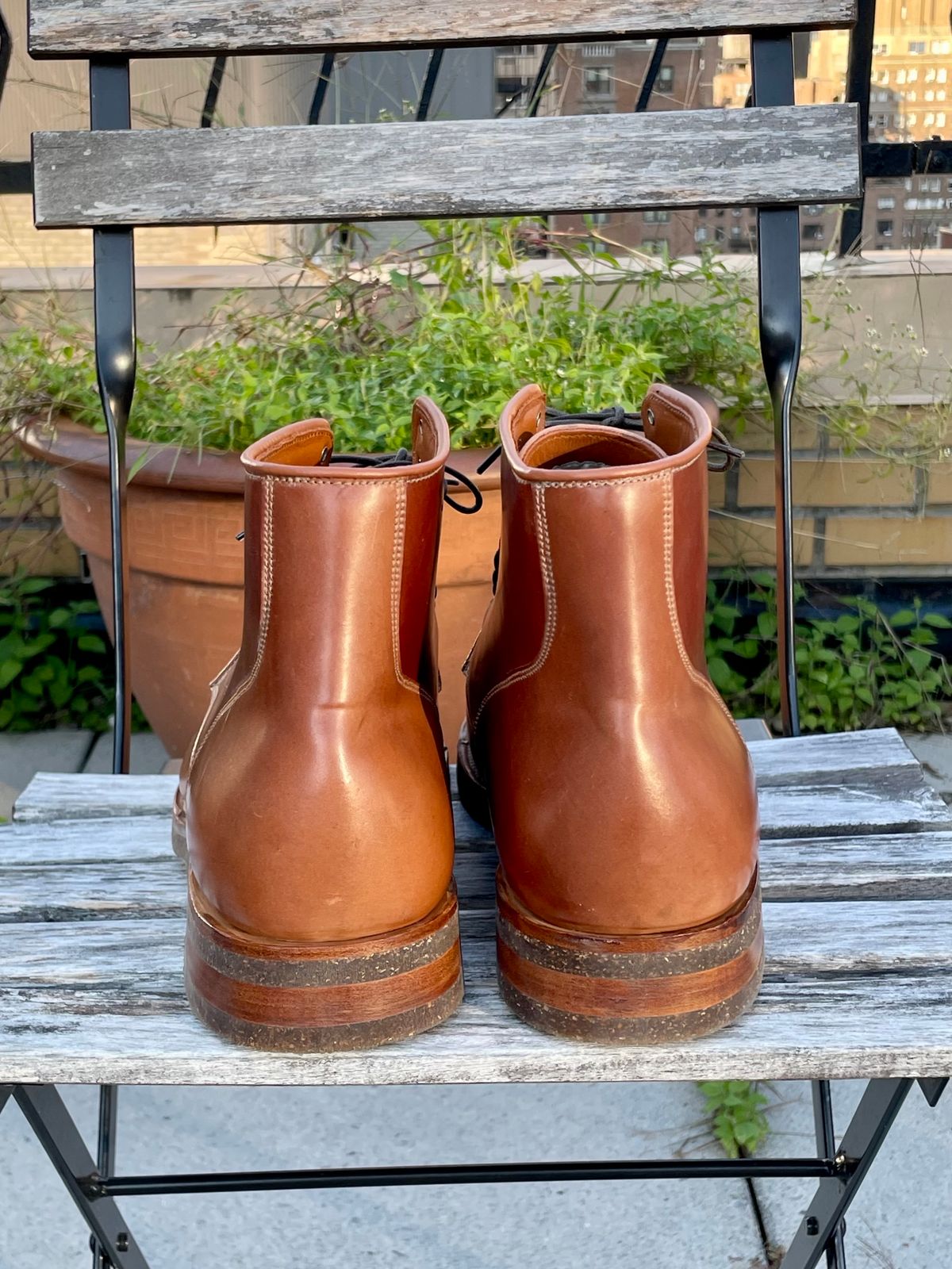 Photo by solestandcool on October 4, 2023 of the Viberg Service Boot PCT in Horween Natural Shell Cordovan.