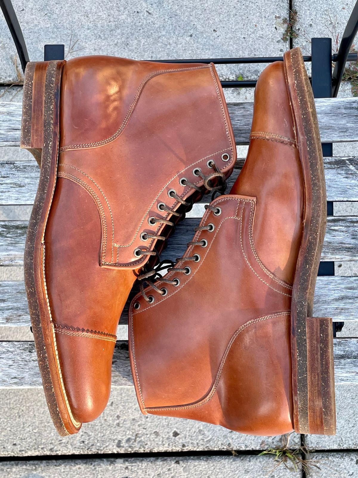 Photo by solestandcool on October 4, 2023 of the Viberg Service Boot PCT in Horween Natural Shell Cordovan.