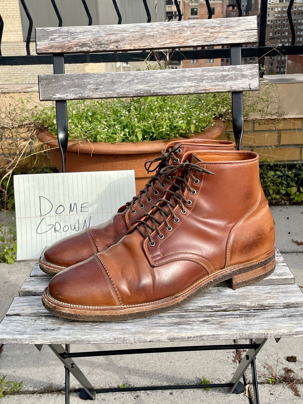 Photo by solestandcool on November 5, 2023 of the Viberg Service Boot PCT in Horween Natural Shell Cordovan.