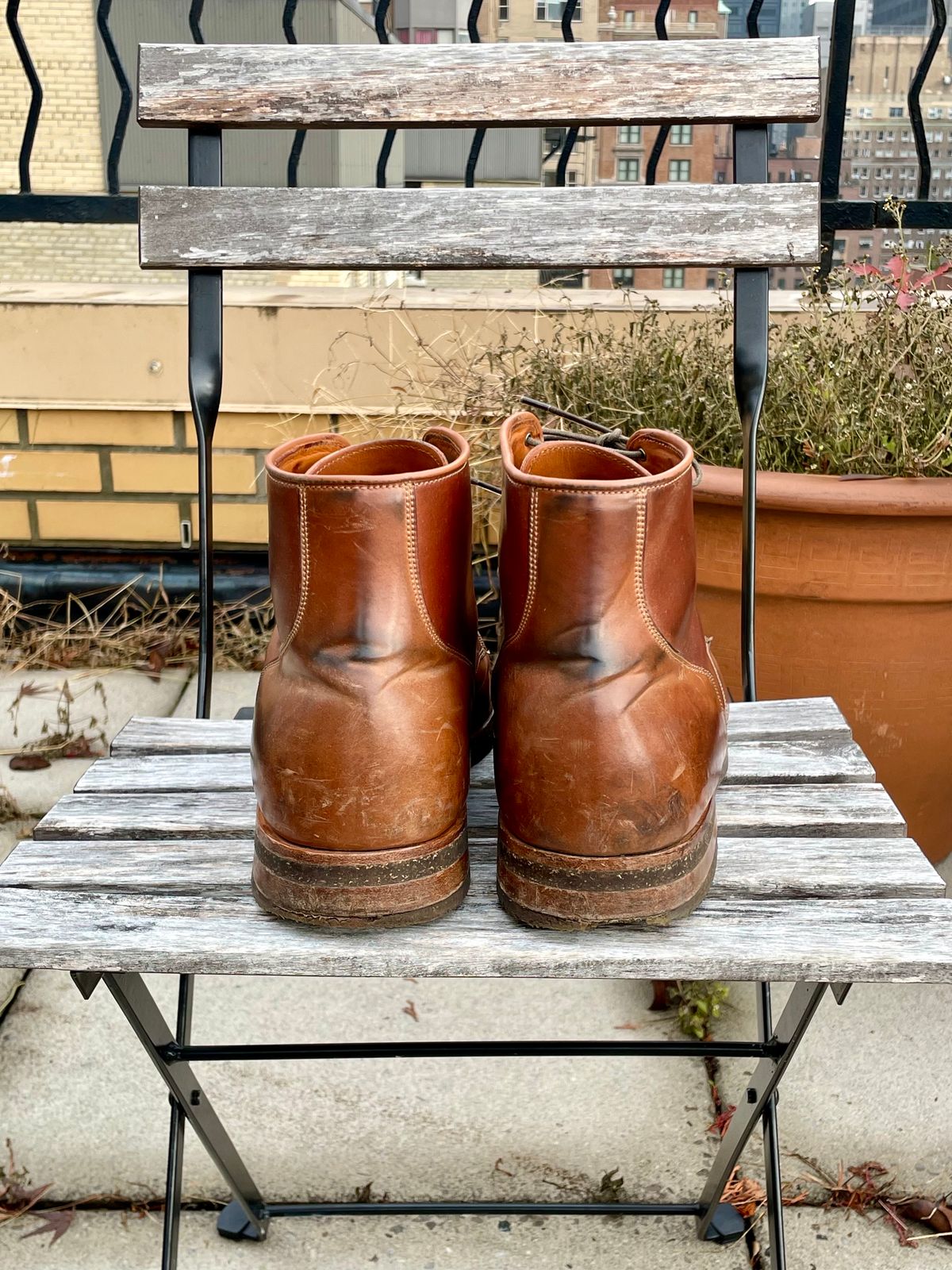 Photo by solestandcool on December 2, 2023 of the Viberg Service Boot PCT in Horween Natural Shell Cordovan.