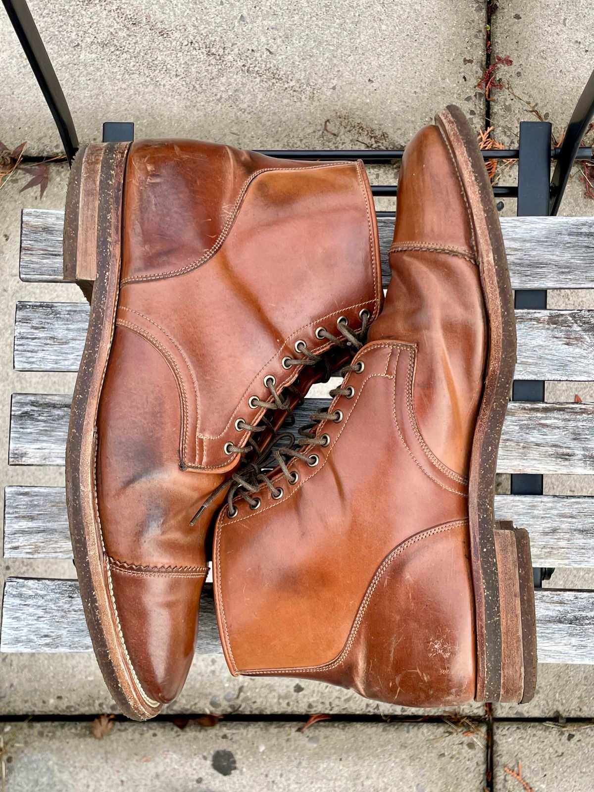 Photo by solestandcool on December 2, 2023 of the Viberg Service Boot PCT in Horween Natural Shell Cordovan.