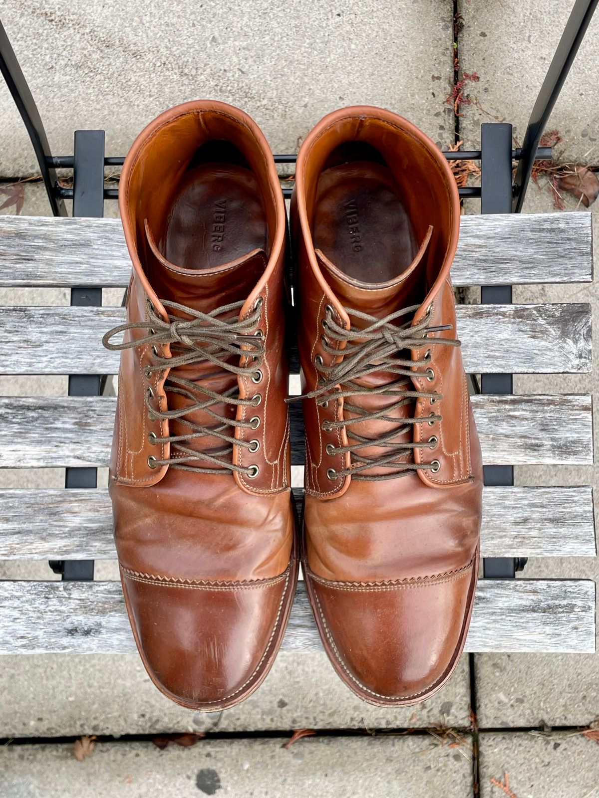 Photo by solestandcool on December 2, 2023 of the Viberg Service Boot PCT in Horween Natural Shell Cordovan.