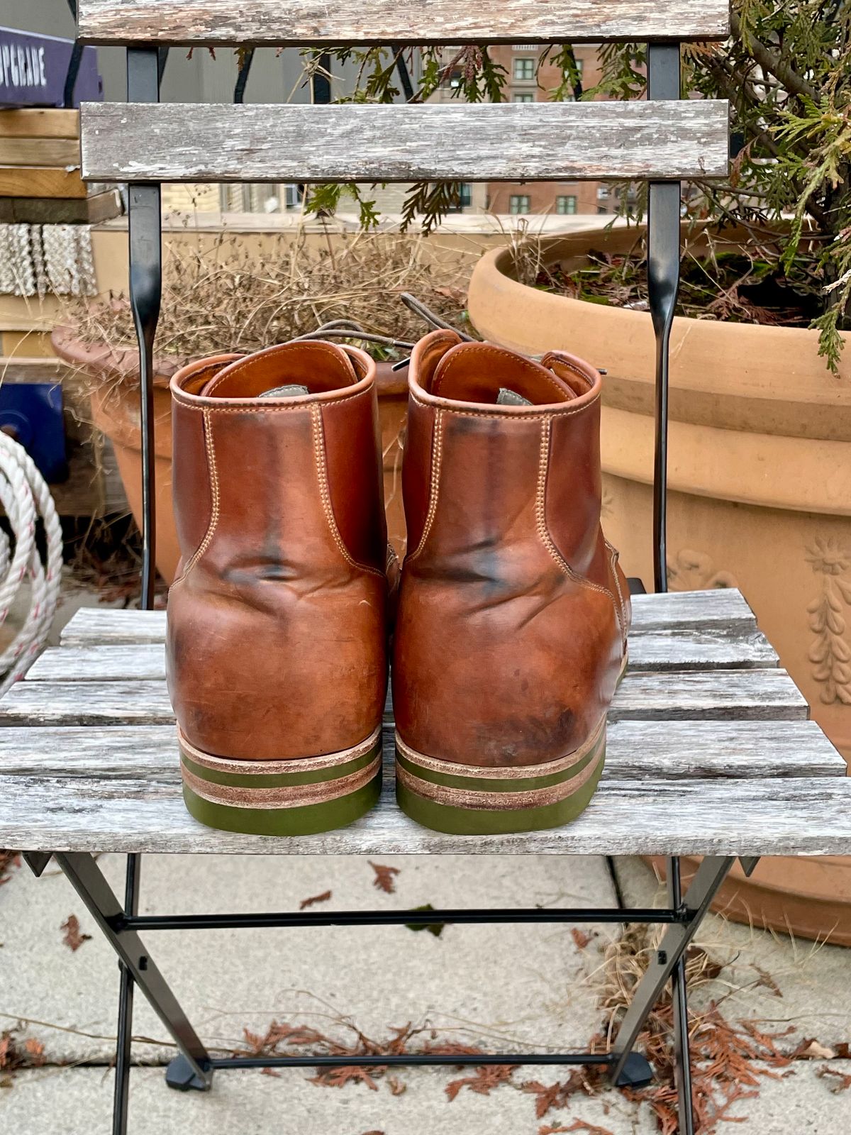 Photo by solestandcool on January 1, 2024 of the Viberg Service Boot PCT in Horween Natural Shell Cordovan.