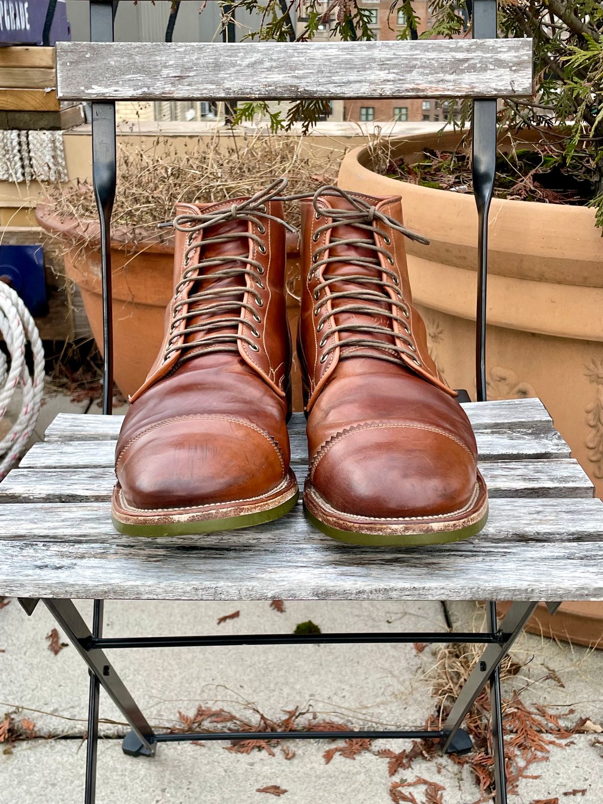 Photo by solestandcool on January 1, 2024 of the Viberg Service Boot PCT in Horween Natural Shell Cordovan.
