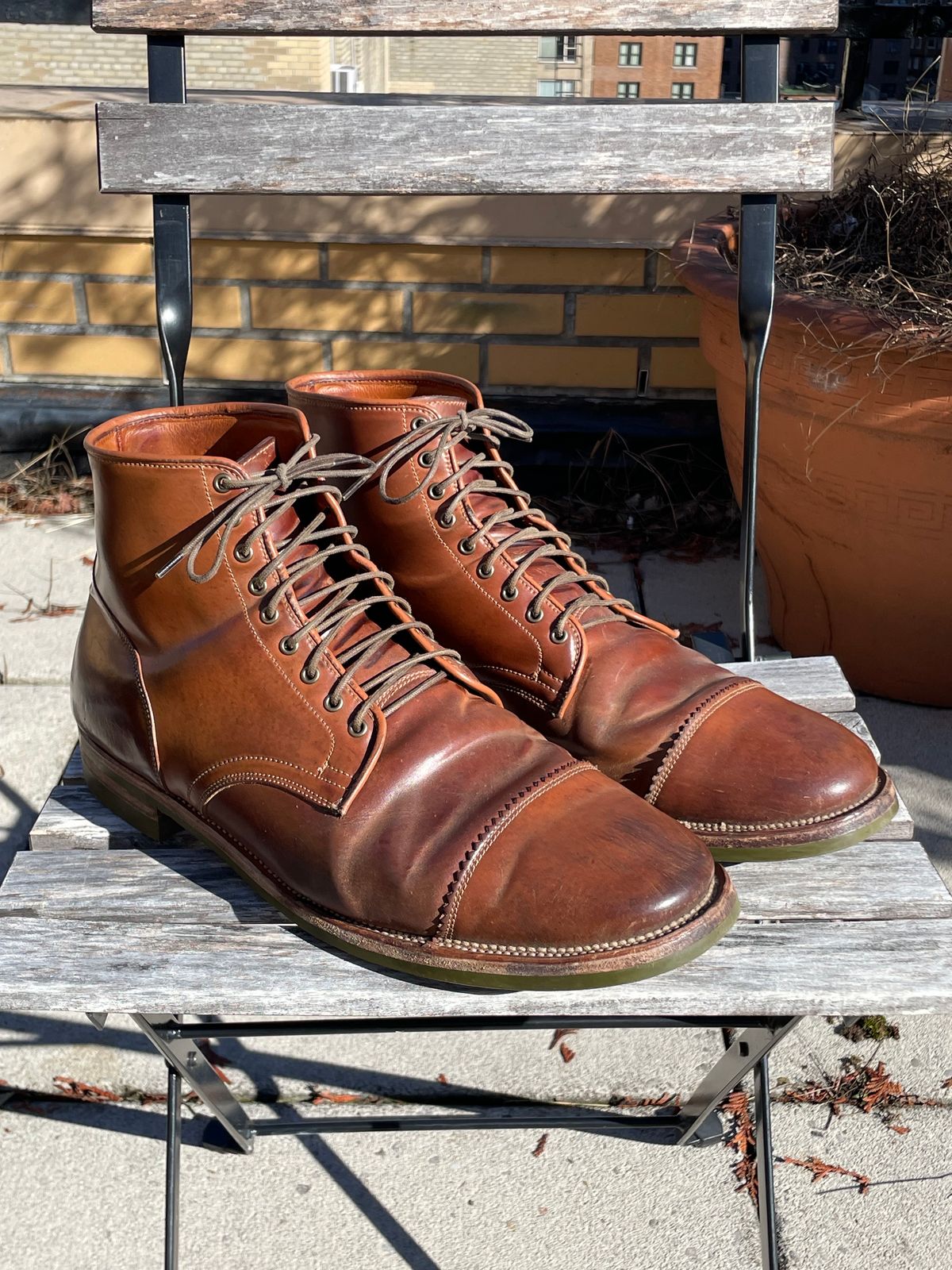 Photo by solestandcool on February 4, 2024 of the Viberg Service Boot PCT in Horween Natural Shell Cordovan.