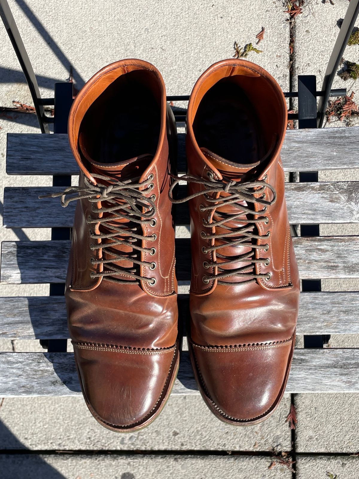 Photo by solestandcool on February 4, 2024 of the Viberg Service Boot PCT in Horween Natural Shell Cordovan.