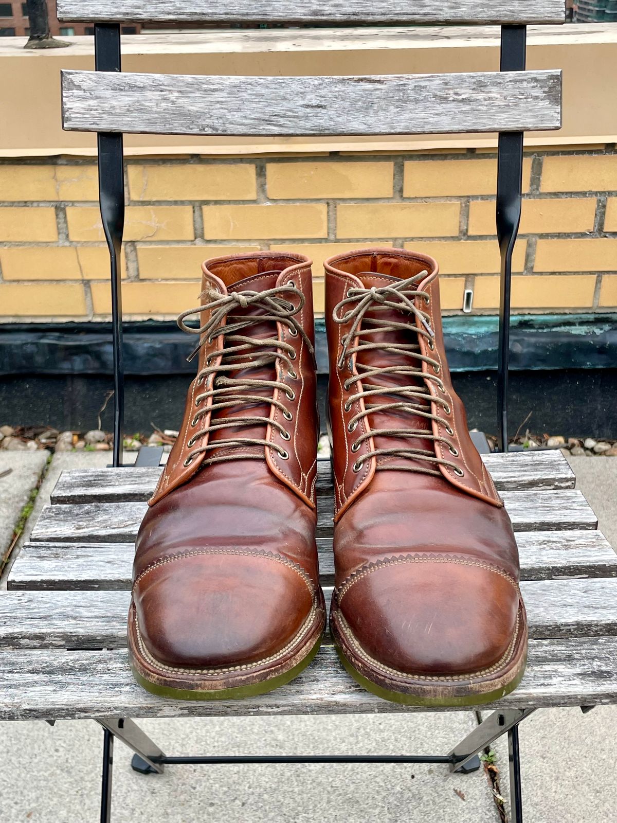 Photo by solestandcool on April 2, 2024 of the Viberg Service Boot PCT in Horween Natural Shell Cordovan.