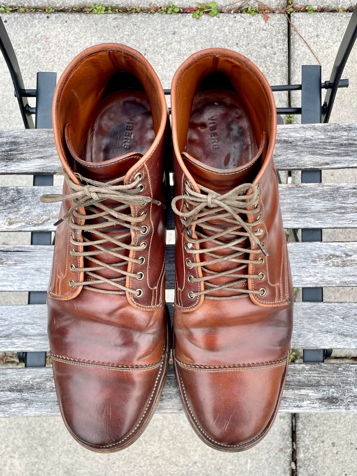 Photo by solestandcool on April 2, 2024 of the Viberg Service Boot PCT in Horween Natural Shell Cordovan.