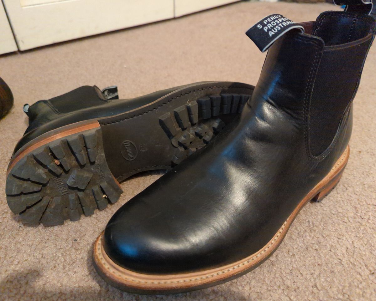 Photo by abrinson on June 21, 2022 of the R.M. Williams Gardener Boot in Horween Black Chromexcel.