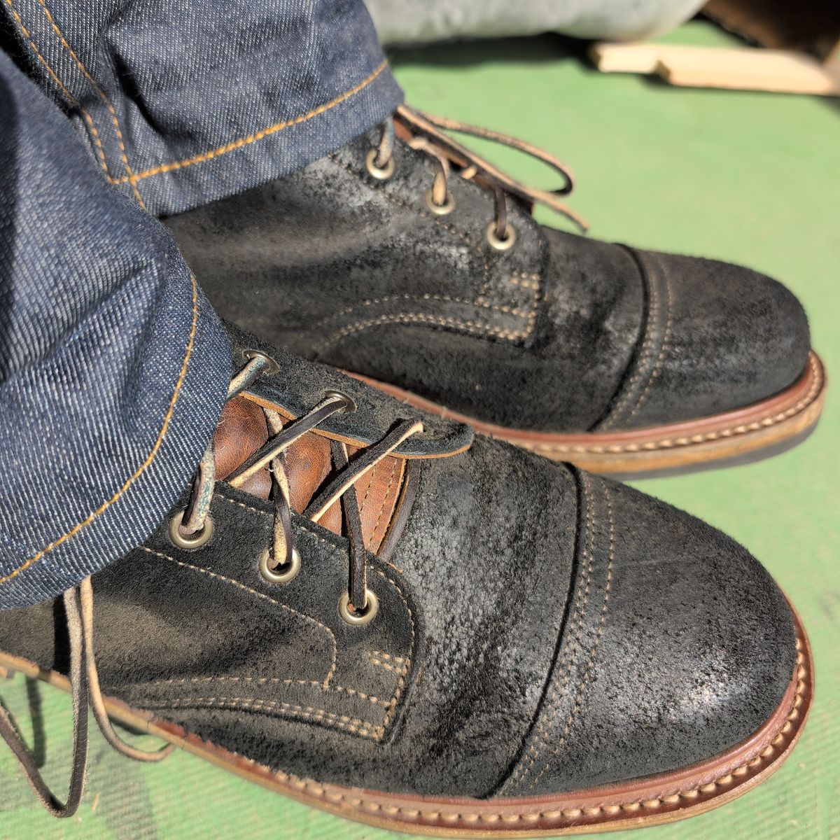 Photo by abrinson on May 2, 2025 of the Truman Cap Toe Boot in Seidel Black Oil Tan Roughout.