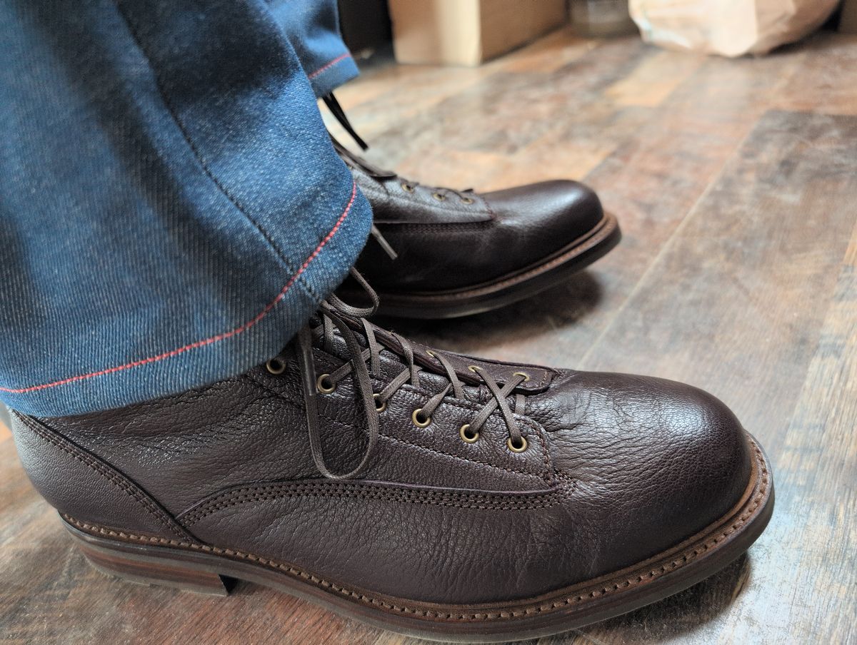 Photo by abrinson on May 28, 2025 of the Caswell Boot Company Carver in Tusting & Burnett Burgundy Goat.