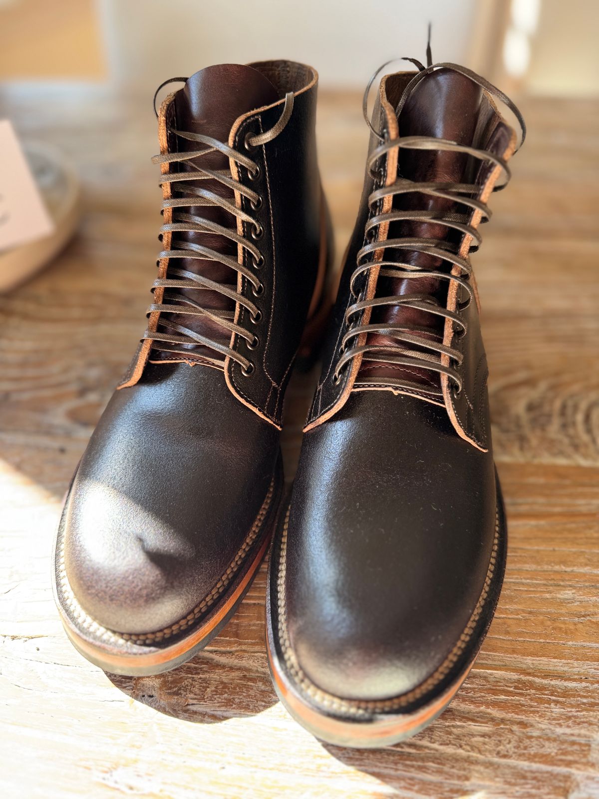 Photo by neerja27 on October 6, 2024 of the Viberg Service Boot in Horween Brown Waxed Flesh.