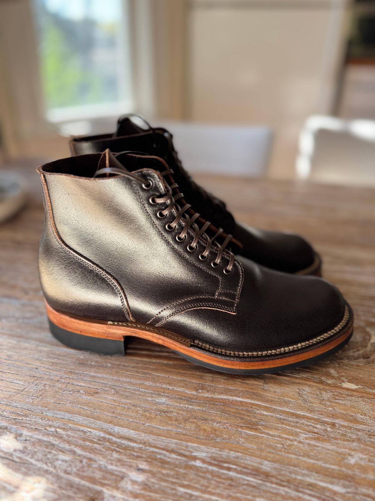 Photo by neerja27 on October 6, 2024 of the Viberg Service Boot in Horween Brown Waxed Flesh.