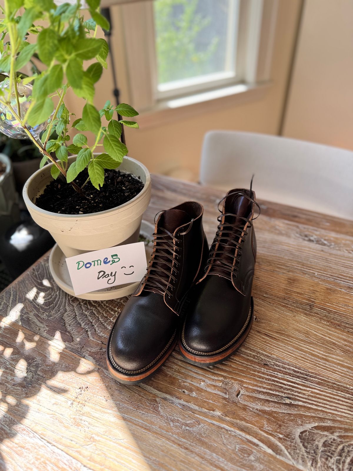 Photo by neerja27 on October 6, 2024 of the Viberg Service Boot in Horween Brown Waxed Flesh.