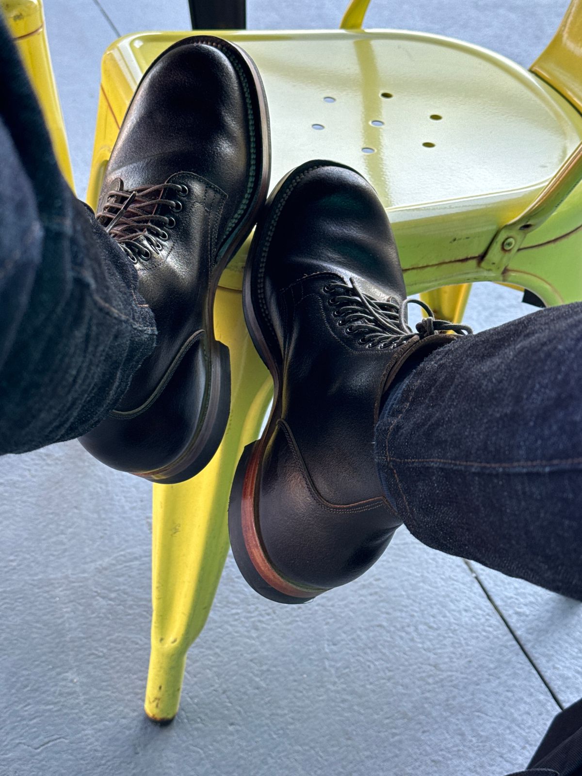Photo by neerja27 on October 11, 2024 of the Viberg Service Boot in Horween Brown Waxed Flesh.