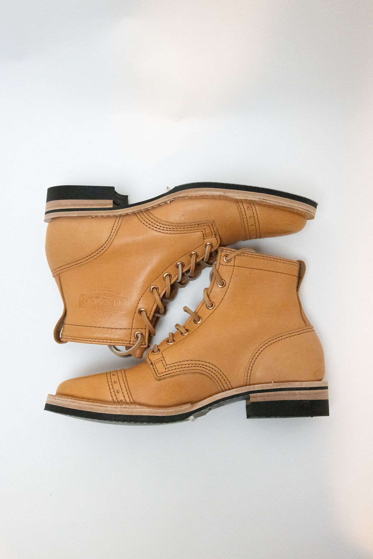 Photo by stl002 on October 2, 2022 of the Wesco Hendrik in Horween Natural Essex.