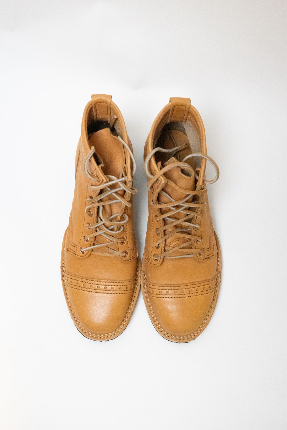Photo by stl002 on October 2, 2022 of the Wesco Hendrik in Horween Natural Essex.