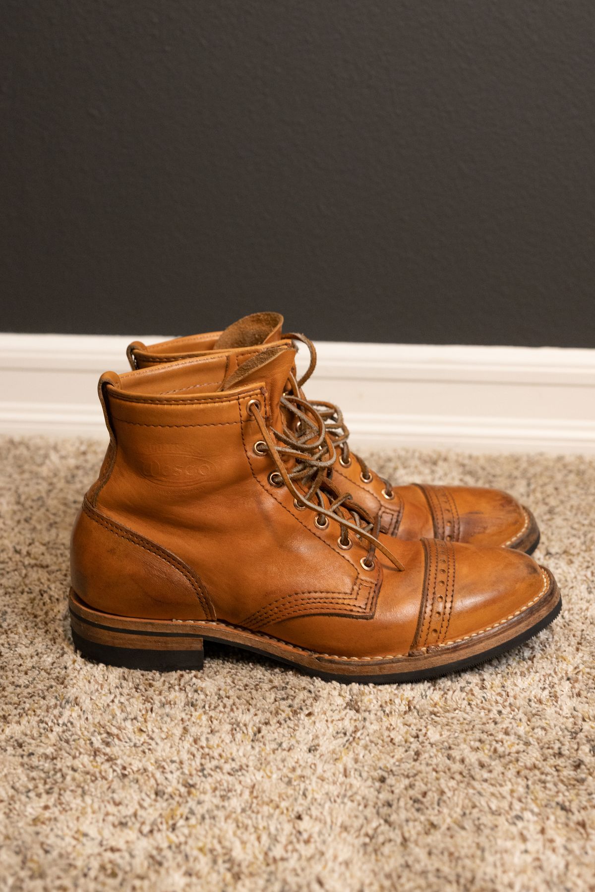Photo by stl002 on November 2, 2022 of the Wesco Hendrik in Horween Natural Essex.